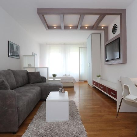 New Belgrade Apartment Belville, Parking 5 Evra Dan Dış mekan fotoğraf