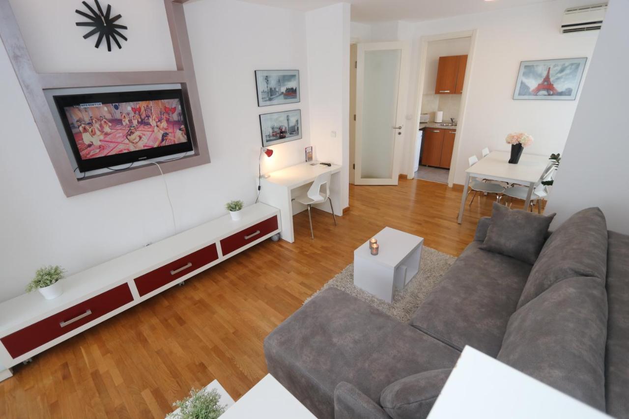 New Belgrade Apartment Belville, Parking 5 Evra Dan Dış mekan fotoğraf